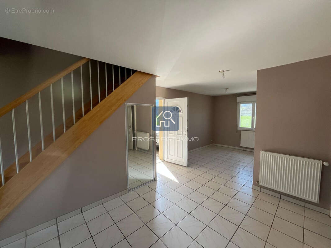 Maison à LAISSAC
