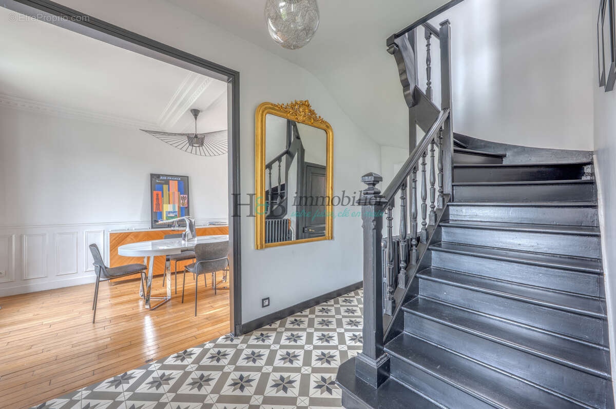 Maison à ENGHIEN-LES-BAINS