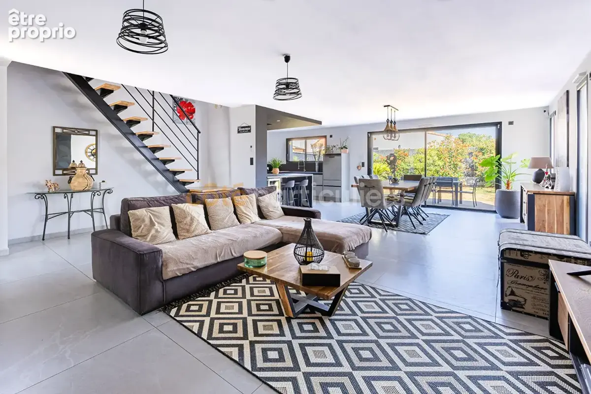 Photo Maison à La Chapelle-Basse-Mer au prix de 457 000€