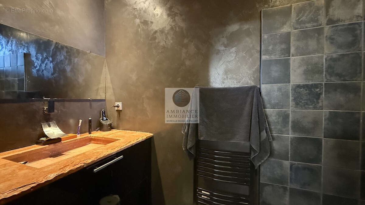 Appartement à LIVRON-SUR-DROME