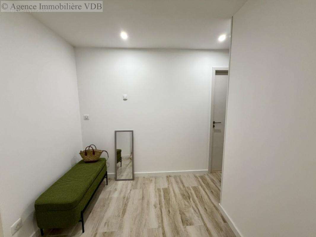 Appartement à LAY-SAINT-CHRISTOPHE