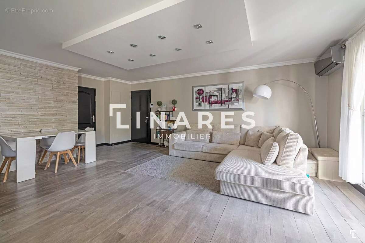 Appartement à MARSEILLE-8E