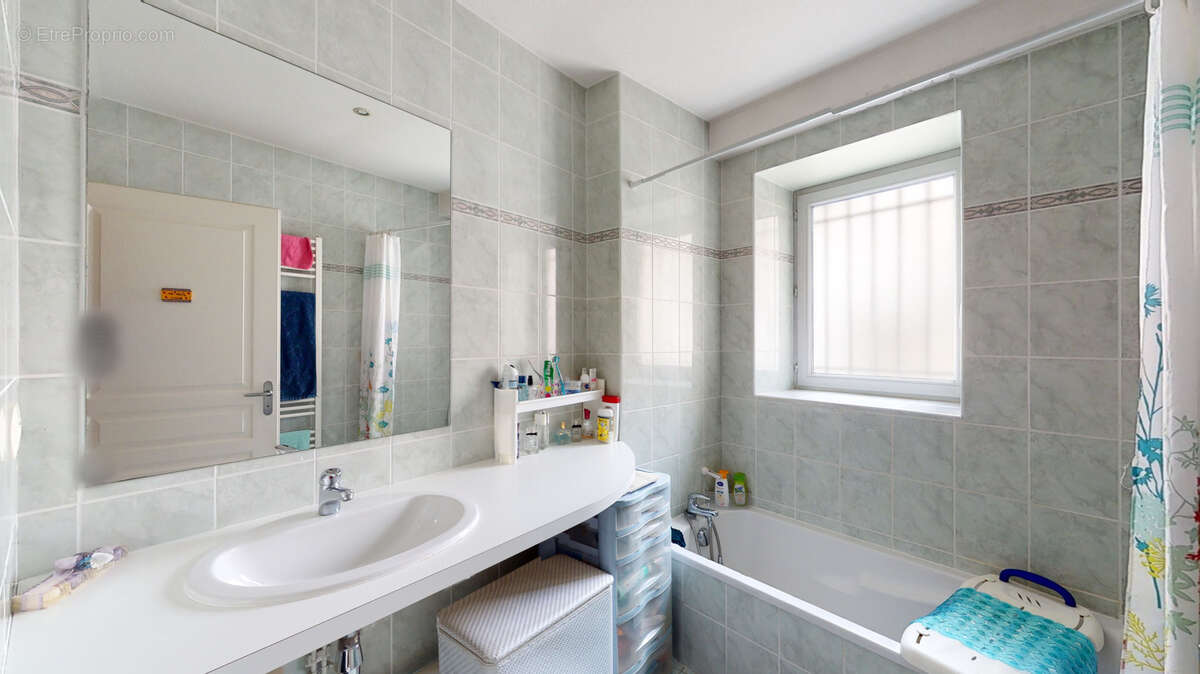 Appartement à CHATILLON-SUR-CHALARONNE