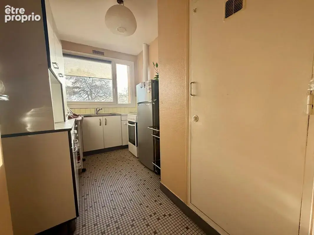 Charmant appartement de 2 pièces lumineux à Savigny-sur-Orge avec balcon et parking - photo 2