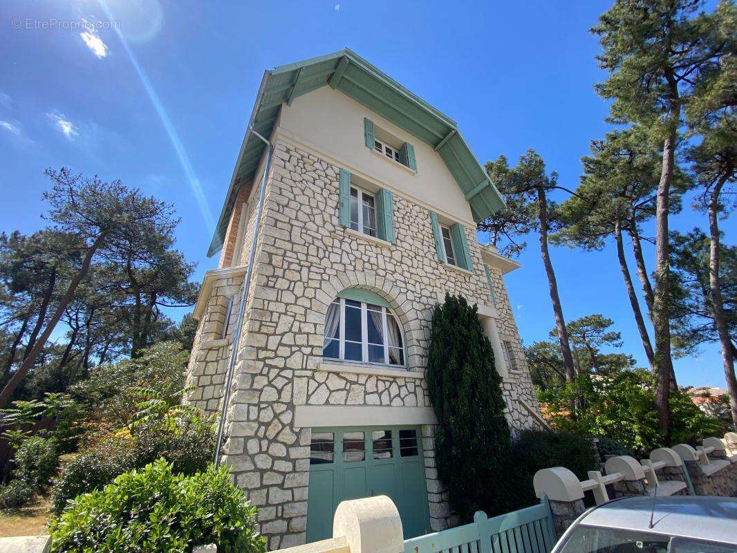 Maison à LES MATHES