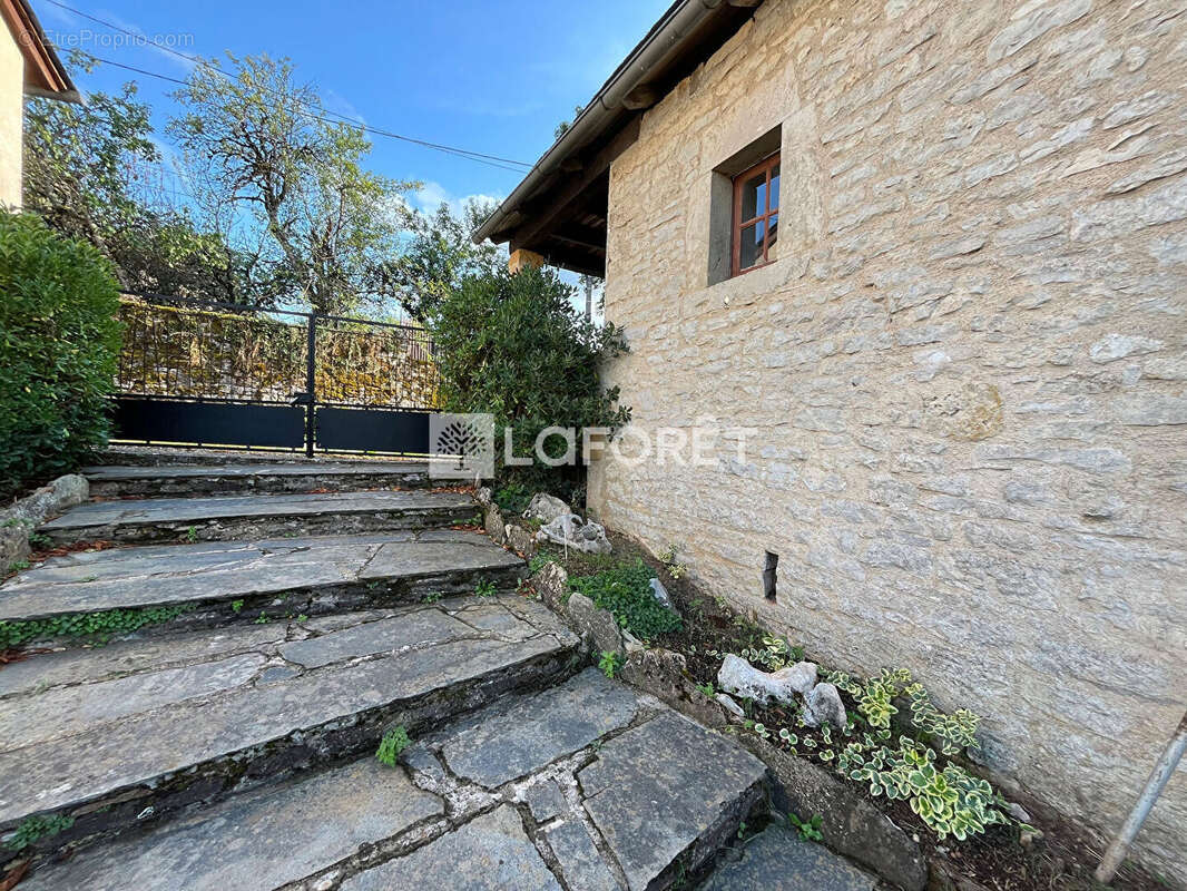 Salles-la-source - hameau paisible et bucolique- superbe maison en pierre - photo 19