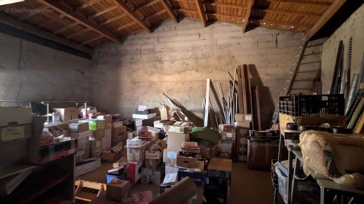 Maison 120 m² à Thiers  - photo 12