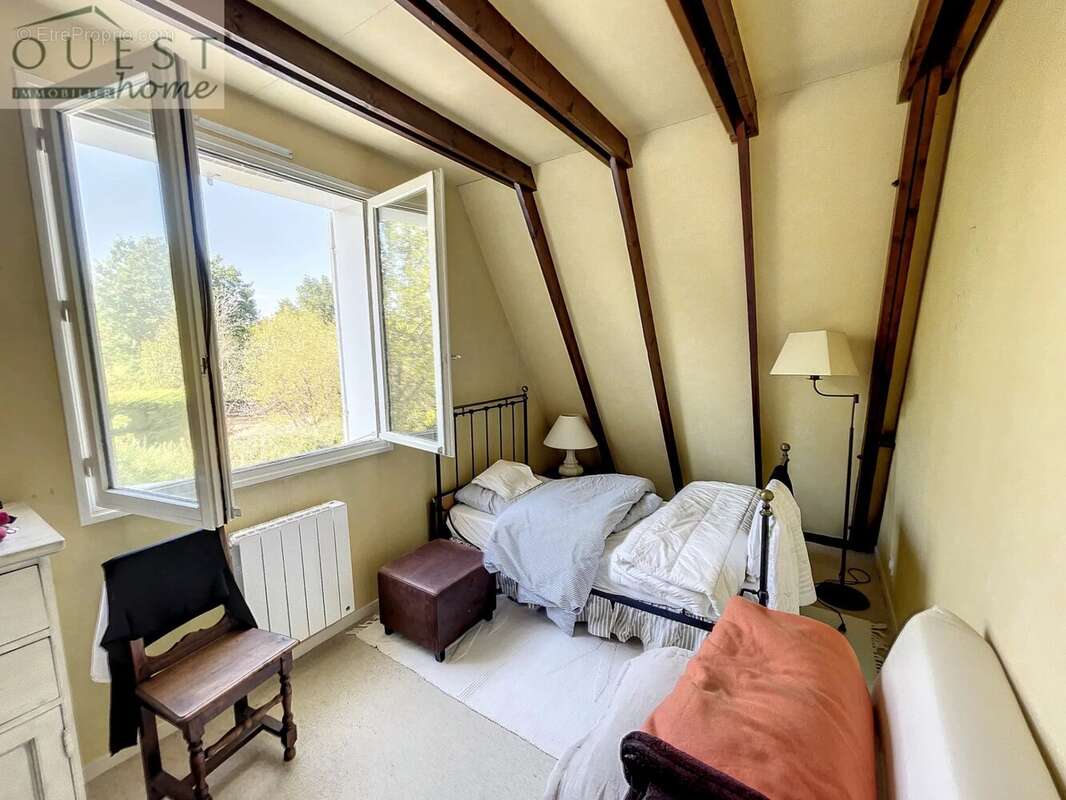 Maison à CHARBONNIERES-LES-BAINS