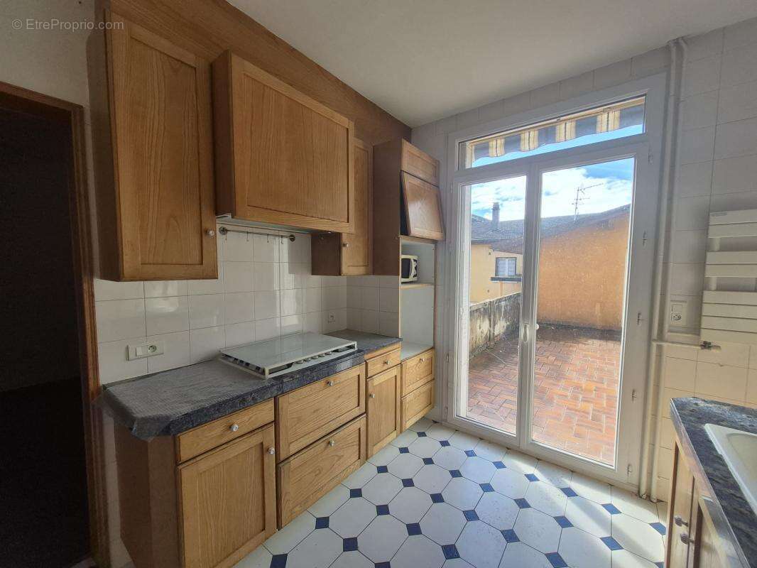 Maison à MONTREAL-LA-CLUSE