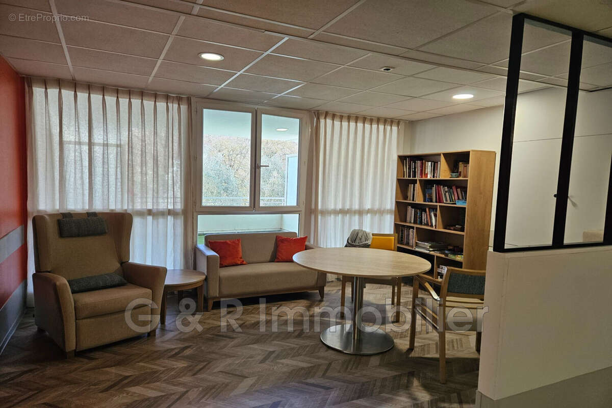 Appartement à LA BOUILLADISSE