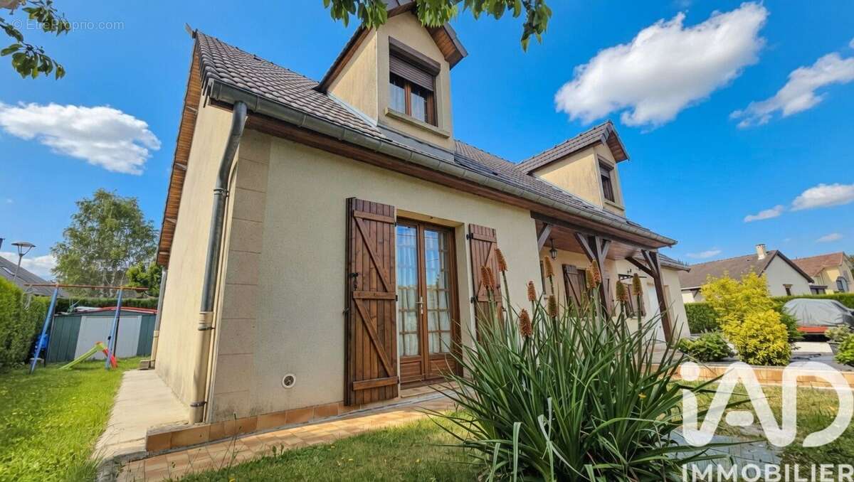 Photo 2 - Maison à LA FRANCHEVILLE