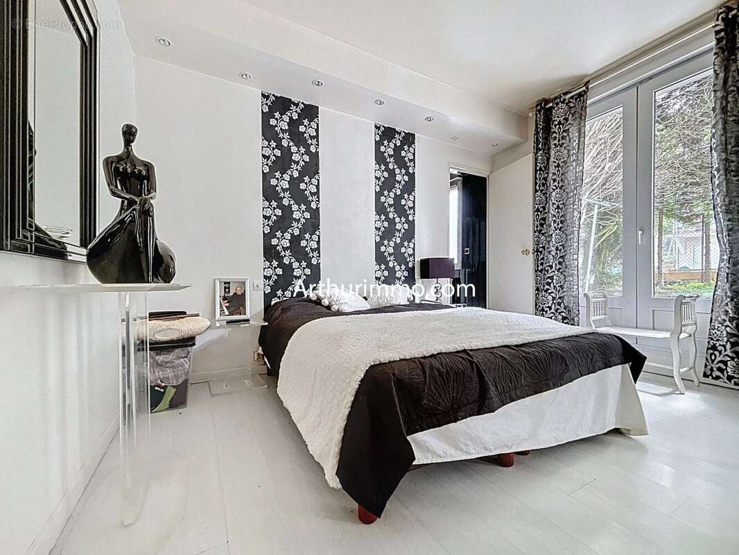 Maison à LIMEIL-BREVANNES