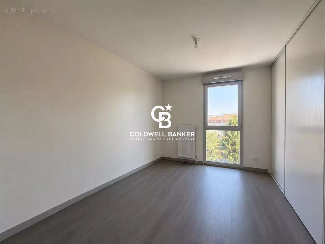 À vendre à Annemasse appartement T2 de 50 m² avec balcon et garage - photo 4
