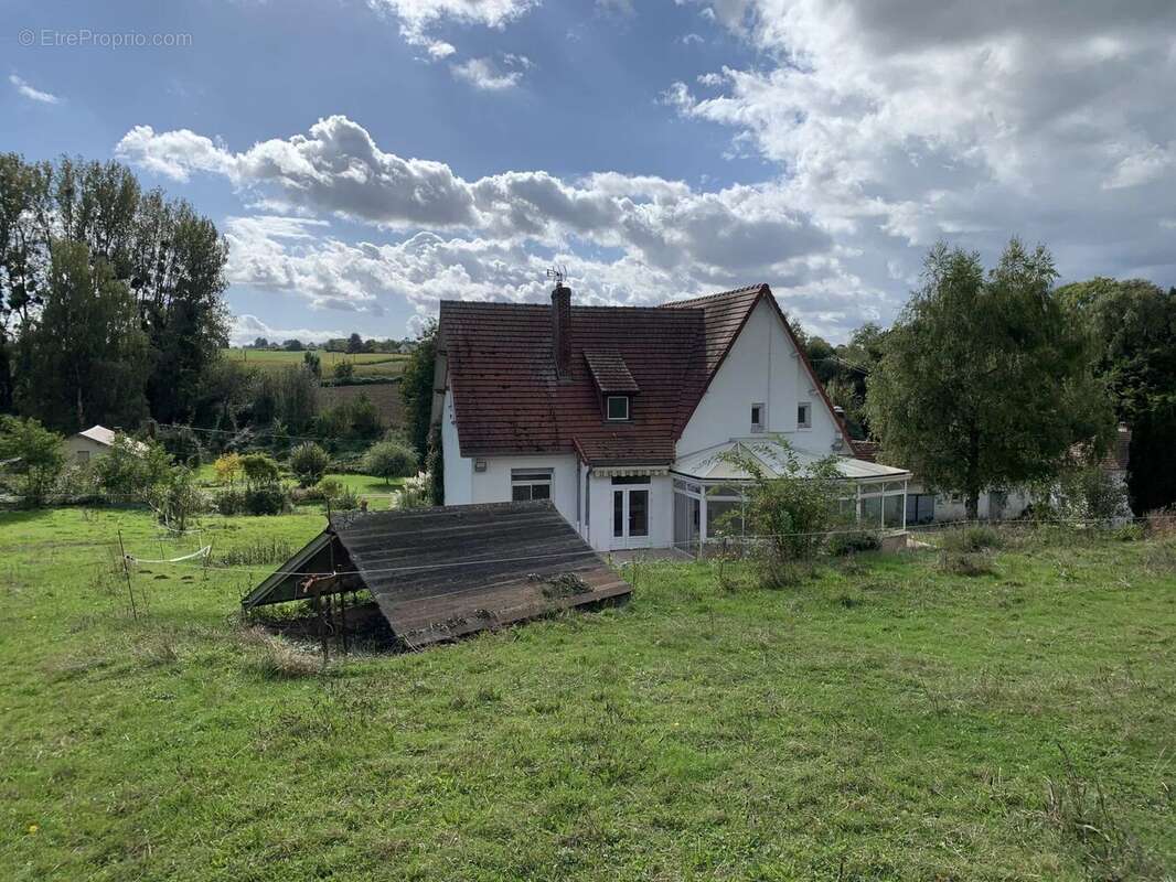 Maison à AMIGNY-ROUY