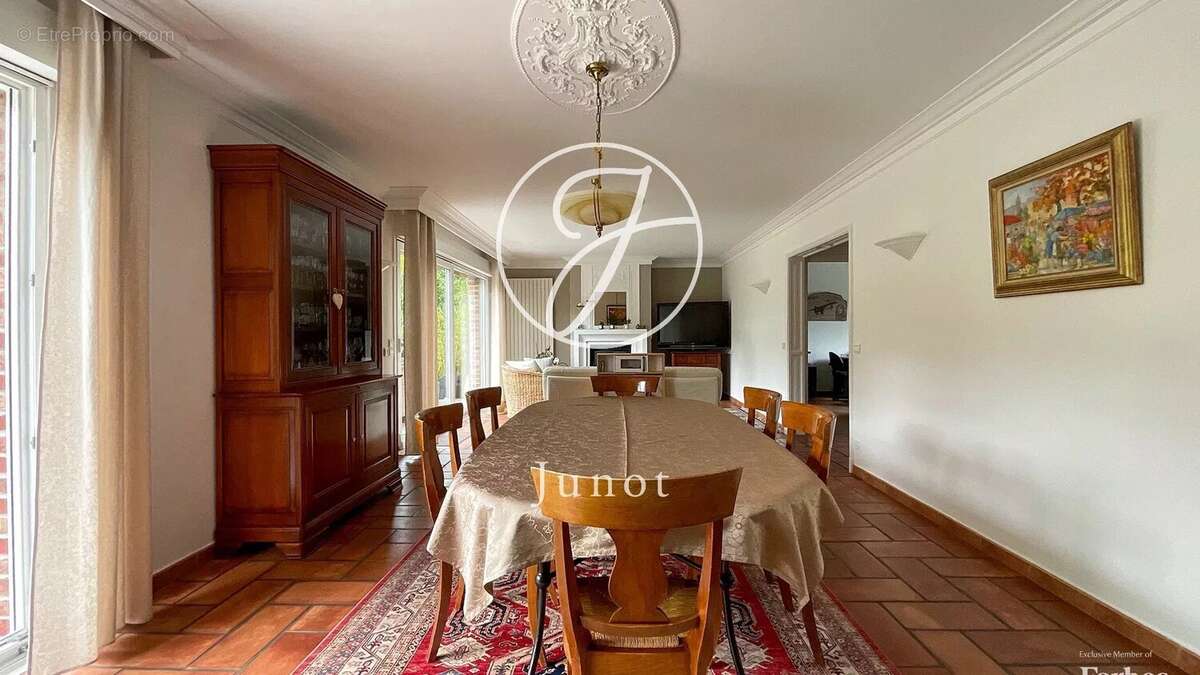 Maison à FACHES-THUMESNIL