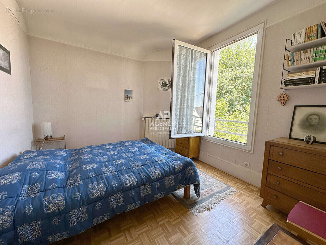 VIROFLAY - RIve-Doite - Meulière et crépis de 5 pièces - photo 8