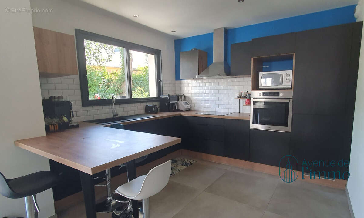 Cuisine - Maison à MONTREUIL-JUIGNE