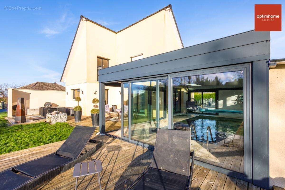 Magnifique maison contemporaine de 300 m² avec piscine intérieure et 5 chambres - photo 19