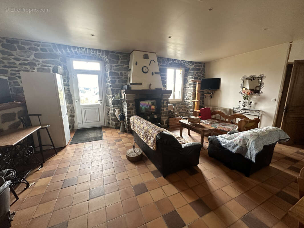 Maison à MAZET-SAINT-VOY