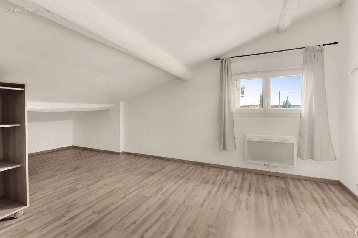 Maison à CASTELGINEST