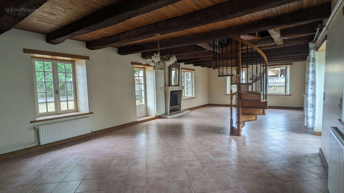 Maison 151m² à chaunay - photo 3