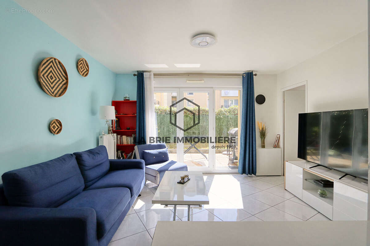 Appartement à BRIE-COMTE-ROBERT