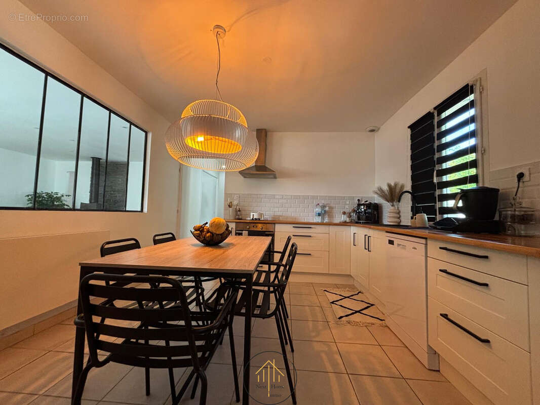 Maison de standing   124 m2   Sous-sol de 148 m2  - Terrain - photo 4