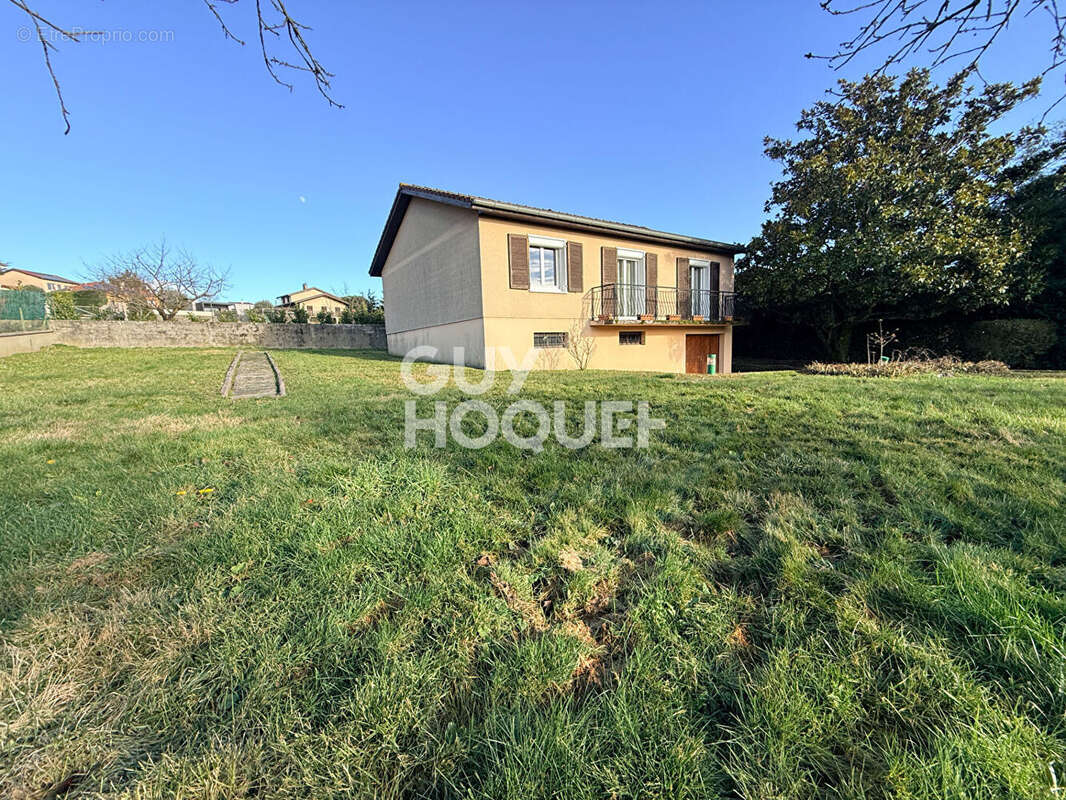 Maison à SAINT-LAURENT-D'AGNY