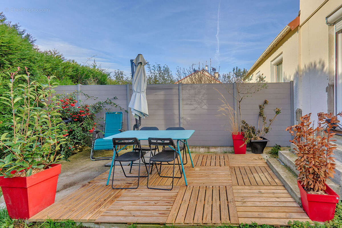 Maison à FONTENAY-LE-FLEURY