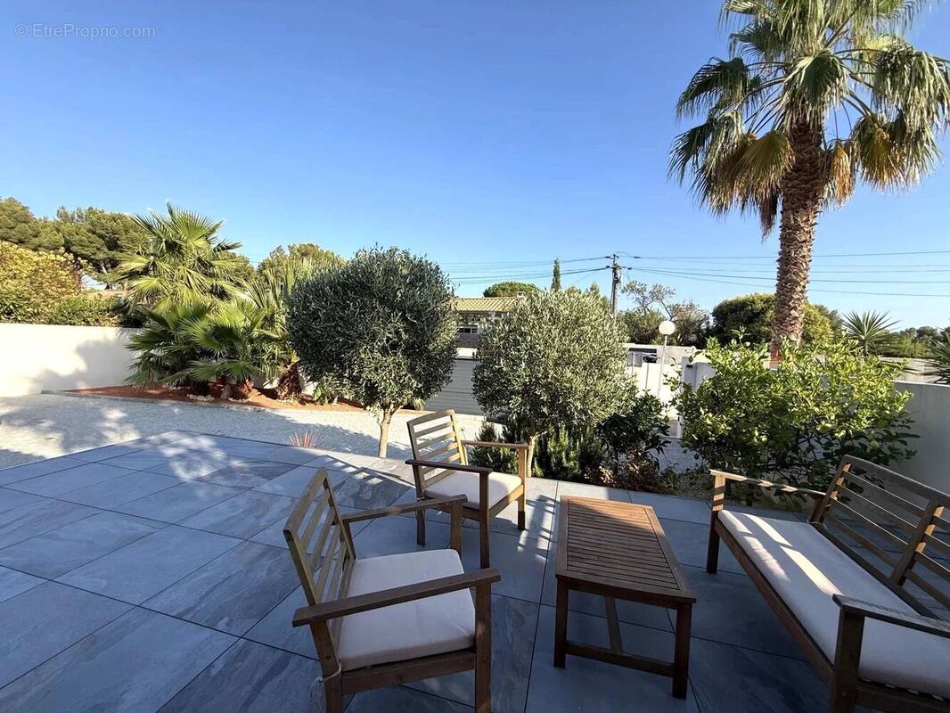 Maison à SAUSSET-LES-PINS