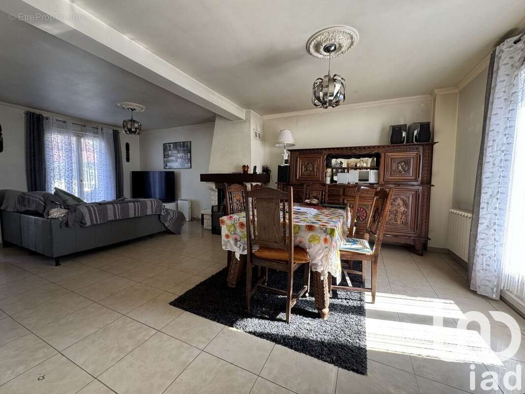 Photo 3 - Maison à NESLES-LA-MONTAGNE