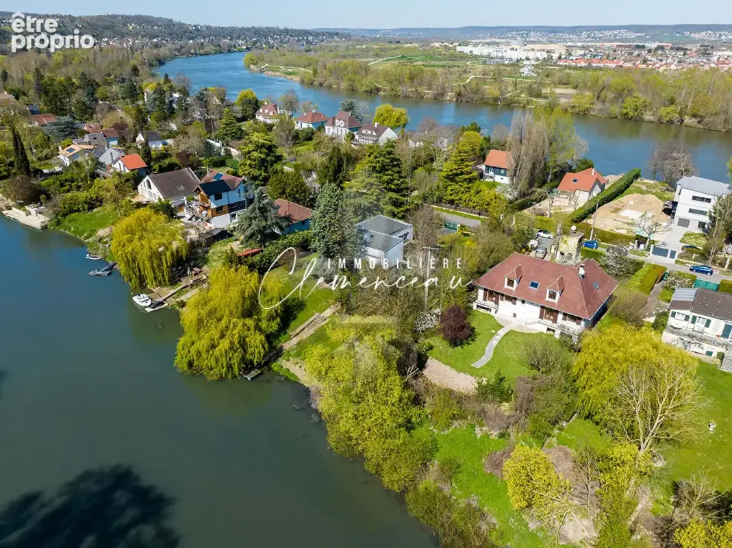 Photo Maison à Poissy au prix de 750 000€