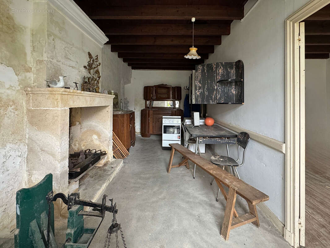 Maison à SURGERES