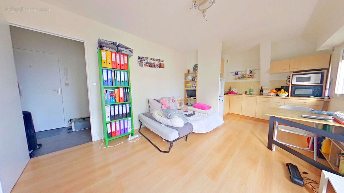 MADELEINE - CHAMP DE MARS - STUDIO 31m² avec locataire en place - photo 3