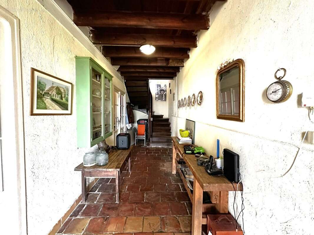 Maison à BOURGOUGNAGUE