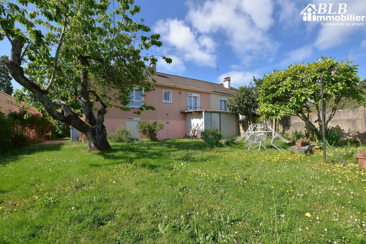 Maison à LES ESSARTS-LE-ROI