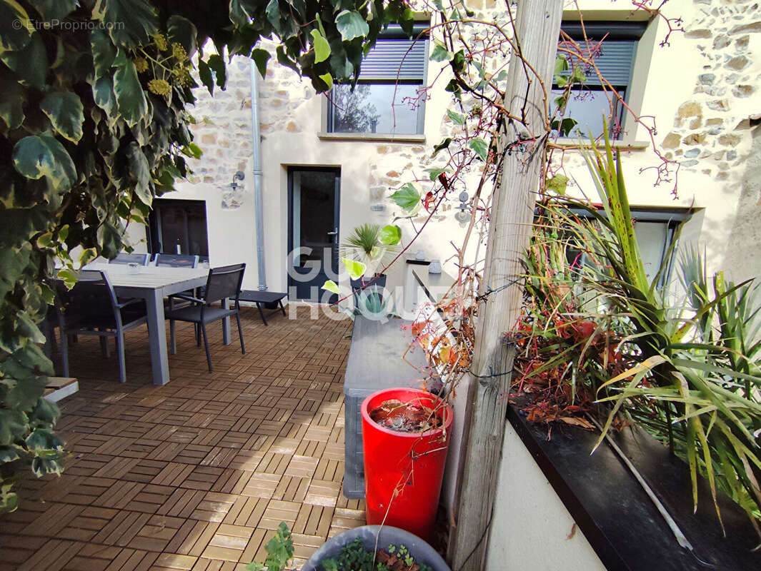 Maison à BELLEGARDE-EN-FOREZ