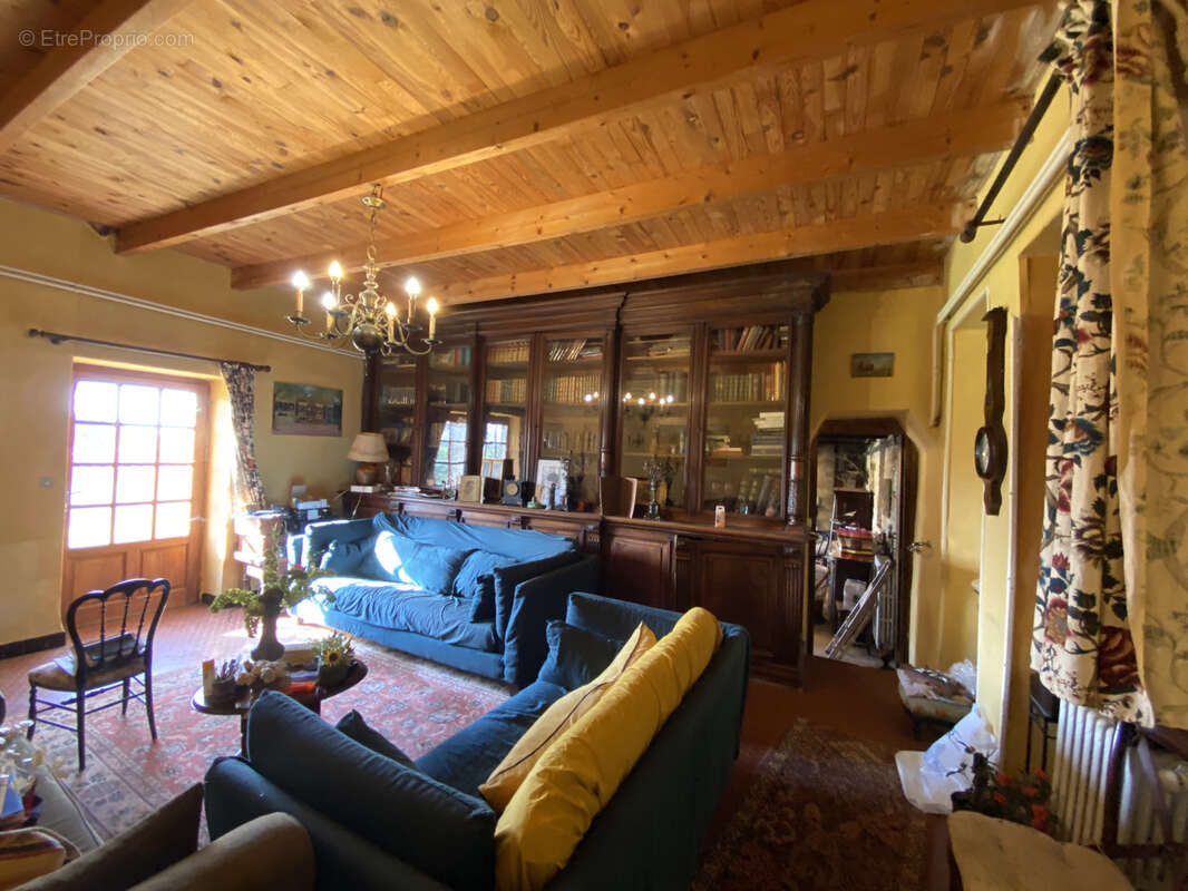 Maison à LACAPELLE-CABANAC