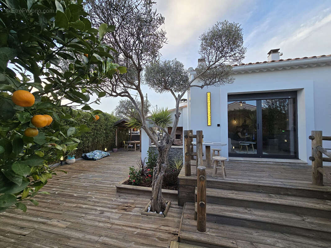 Maison à SAINT-VICTORET