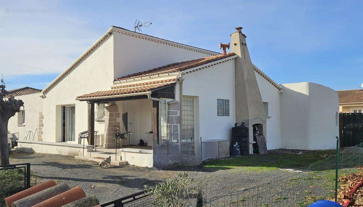 Maison à LEZIGNAN-LA-CEBE