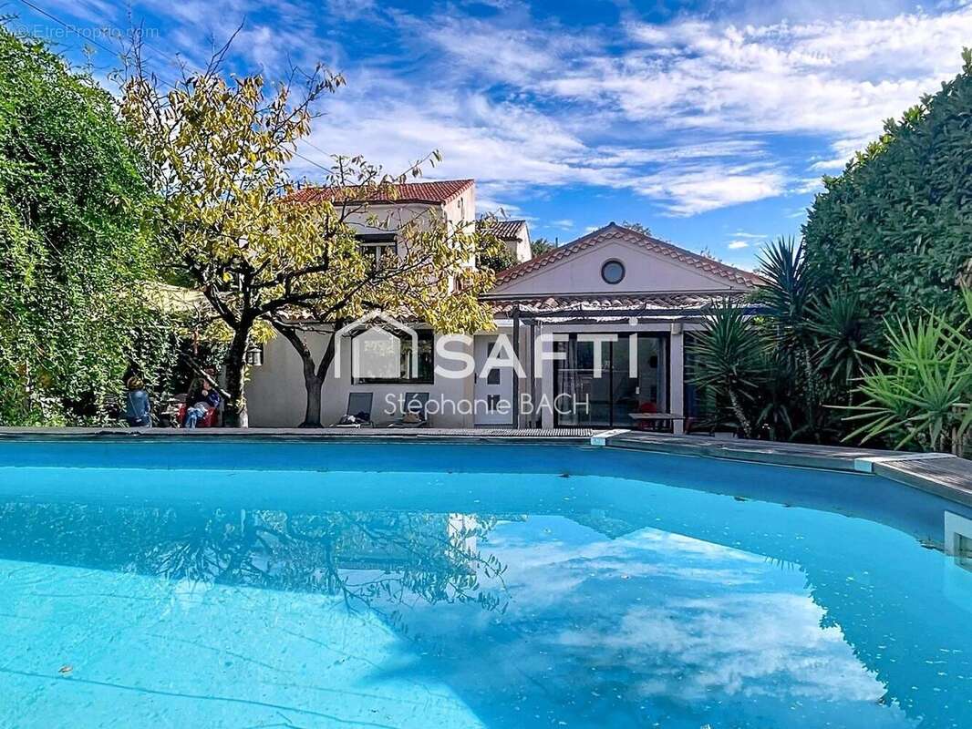 Photo 2 - Maison à MARSEILLE-12E