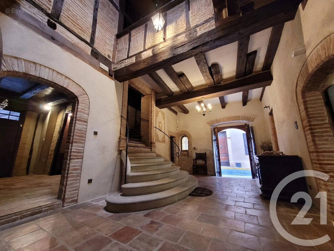 Maison à LISLE-SUR-TARN