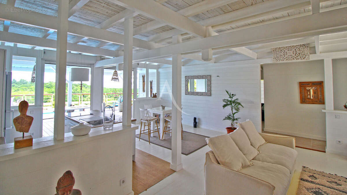 Maison à LES TROIS-ILETS