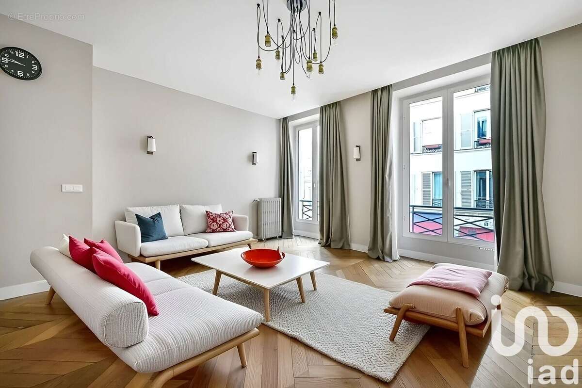 Photo 2 - Appartement à PARIS-8E
