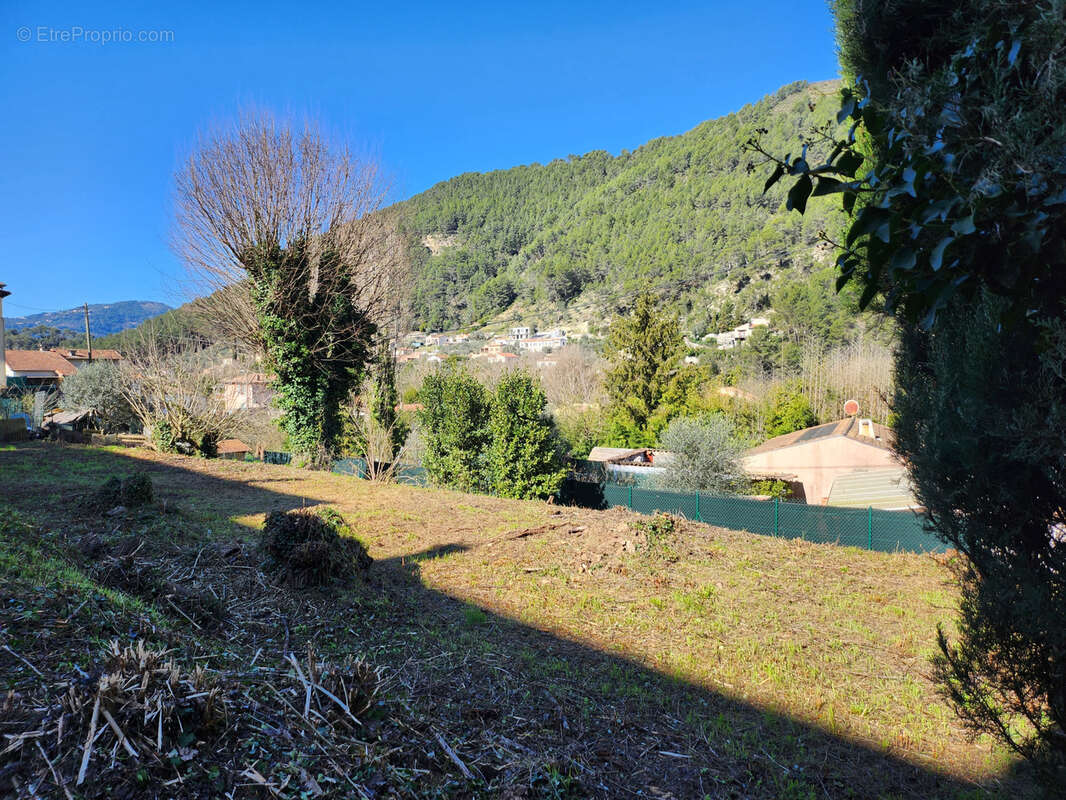 Peillon:  baisse de prix !  terrain a batir, offrant vue degagee, village, ecole et commodites a pied - photo 2