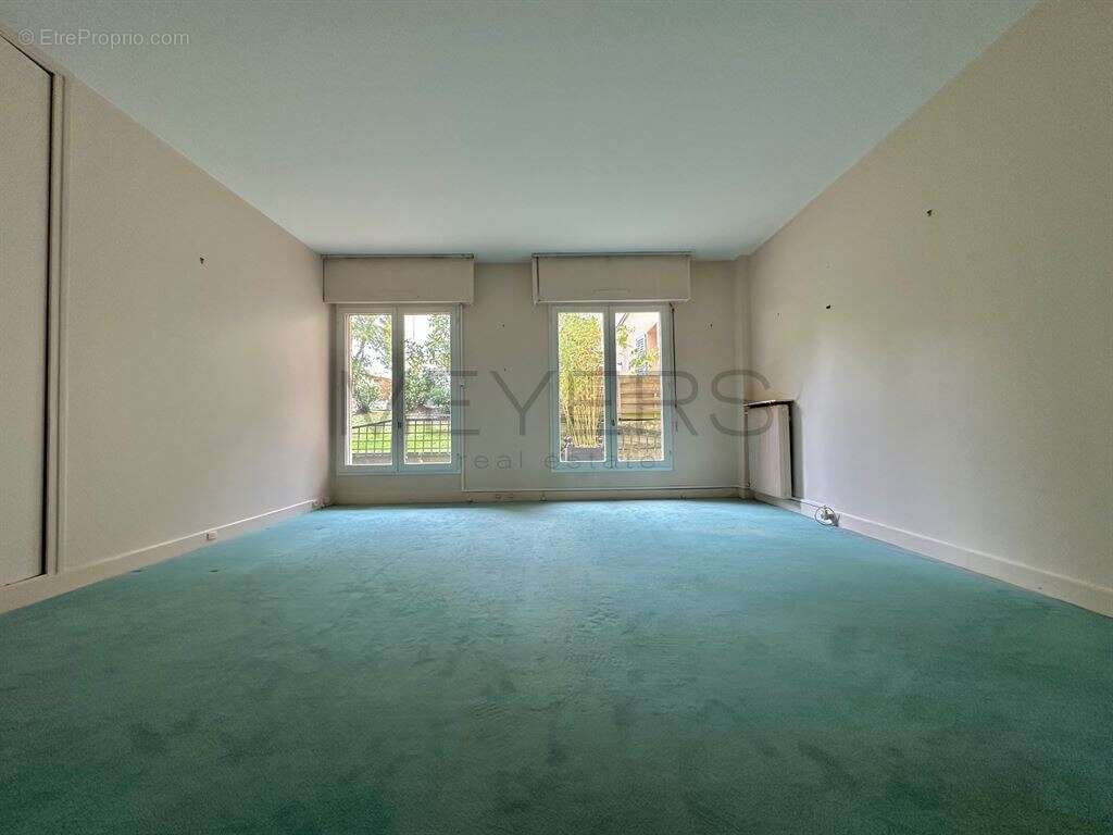 Appartement à VERSAILLES