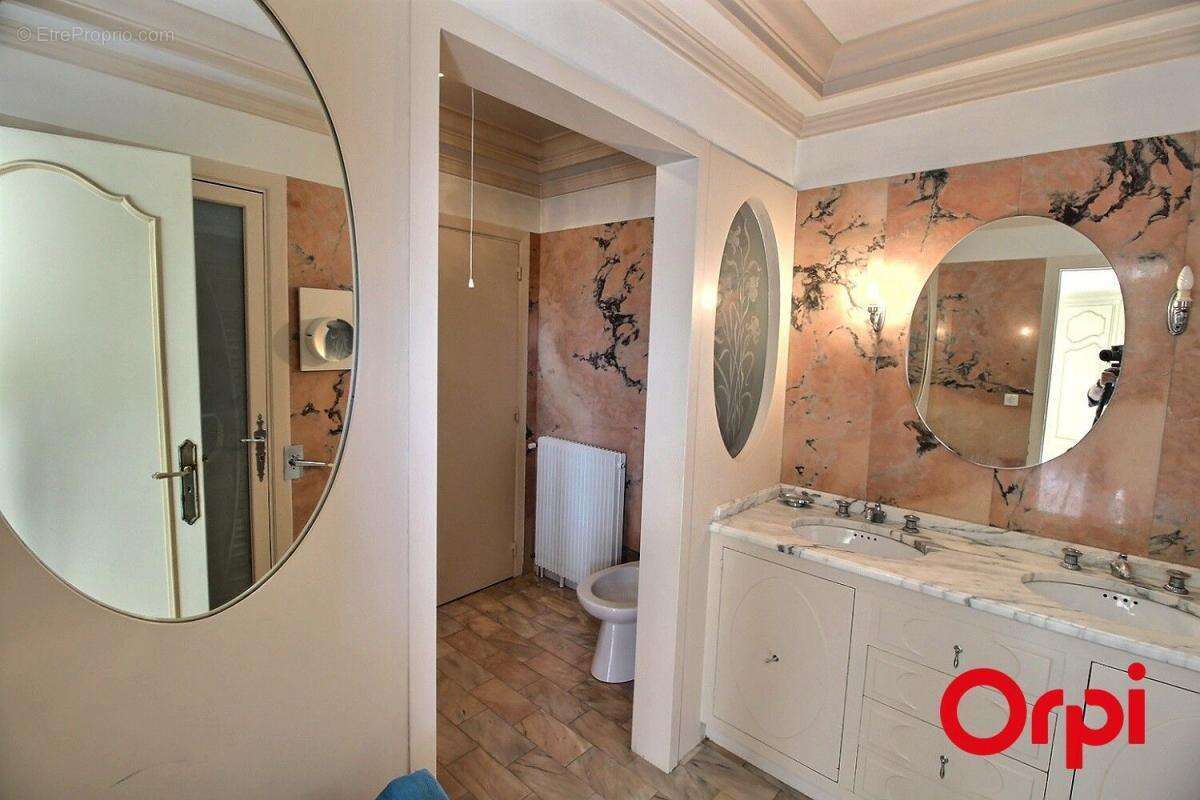 Appartement de type 3/4 -170 m² - Penthouse - Dernier étage Terrasse 45 m² - Parking - photo 18