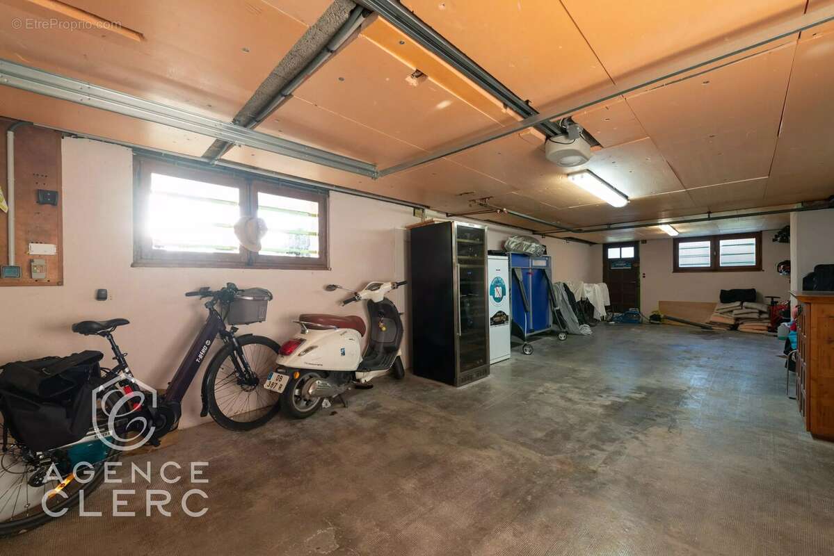 Maison à MENTHON-SAINT-BERNARD