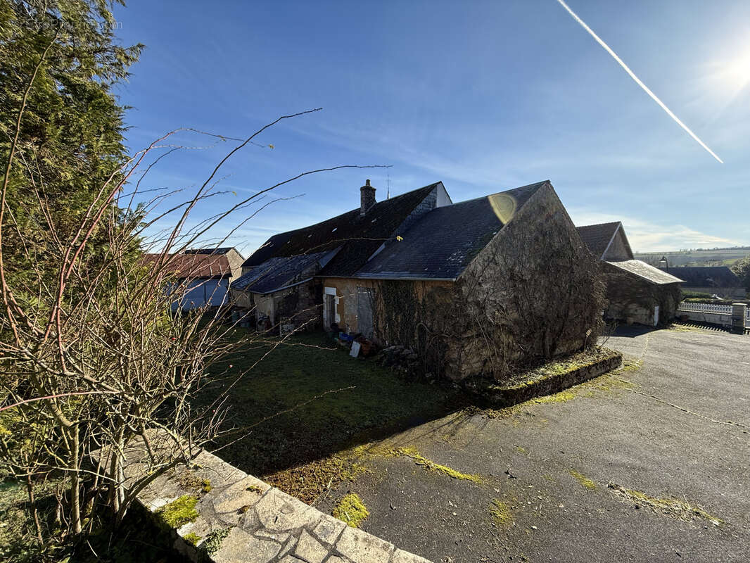 Maison à NEUVY-DEUX-CLOCHERS