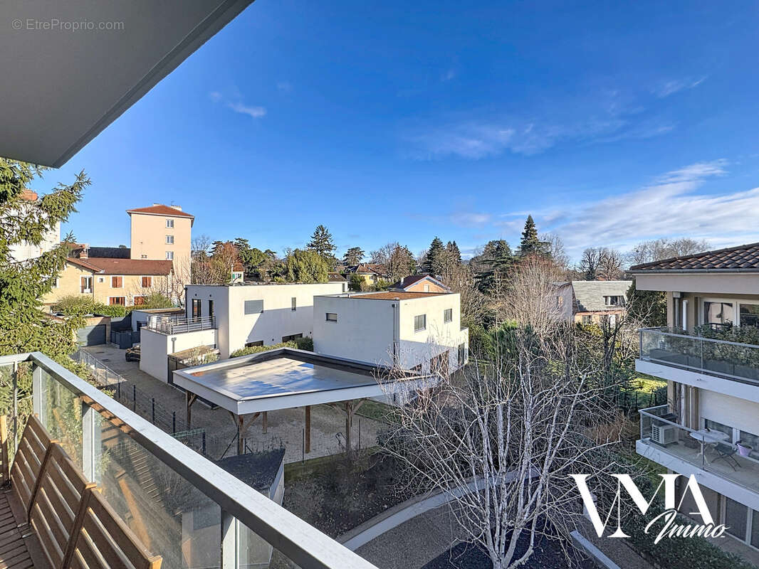 Appartement à CHAMPAGNE-AU-MONT-D'OR